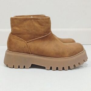 DV Dolce Vita Lonny Faux Suede Sherpa Lined Platform Lug Ankle Bootie Womens 8